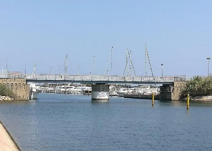 Villa T2 Climatise A 2 Minutes De La Du Pont Tournant - 4branb *
